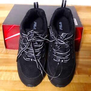NWOT "Fila" Evergrand TR 21.5" Trail Running Shoe Boys Size 4